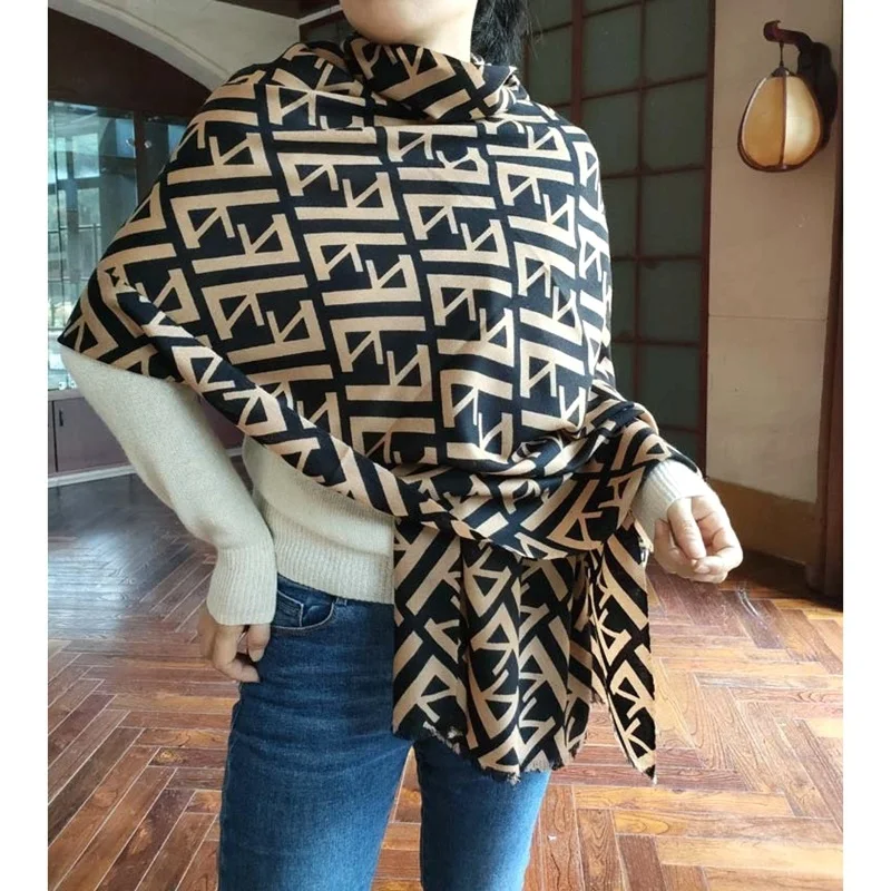 Lightweight 100% Wool Scarf Wraps Fashion Letters Print Women Ladies Autumn Winter Foulard Shawl 190*70cm
Lightweight 100% Wool Scarf Wraps Fashion Letters Print Women Ladies Autumn Winter Foulard Shawl 190*70cm
