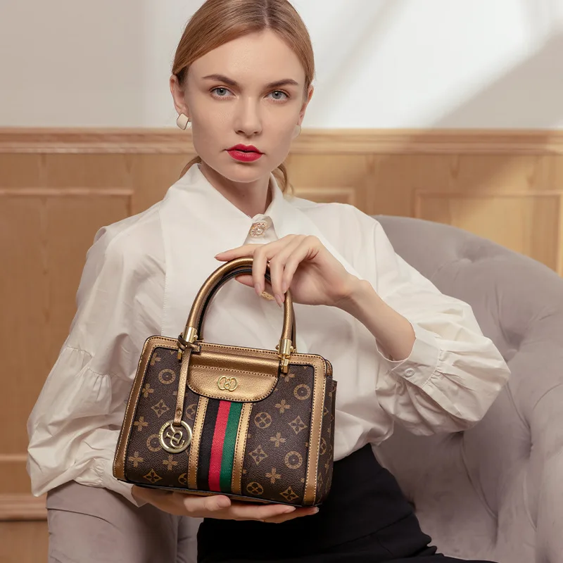 21 новая женская сумка, роскошная сумка через плечо, золотые модные высококачественные сумки для женщин, рюкзак, дизайнерские сумки в подаро...
21 новая женская сумка, роскошная сумка через плечо, золотые модные высококачественные сумки для женщин, рюкзак, дизайнерские сумки в подаро...