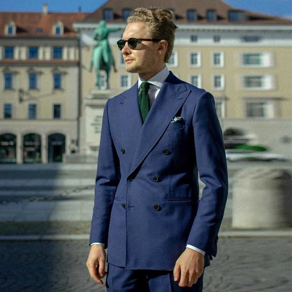 Navy Blue 2 Pieces Groomsman Men Suits For Wedding Double Breasted Jacket With Pants Slim Fit Costume Homme Marriage Party Gowns
Navy Blue 2 Pieces Groomsman Men Suits For Wedding Double Breasted Jacket With Pants Slim Fit Costume Homme Marriage Party Gowns