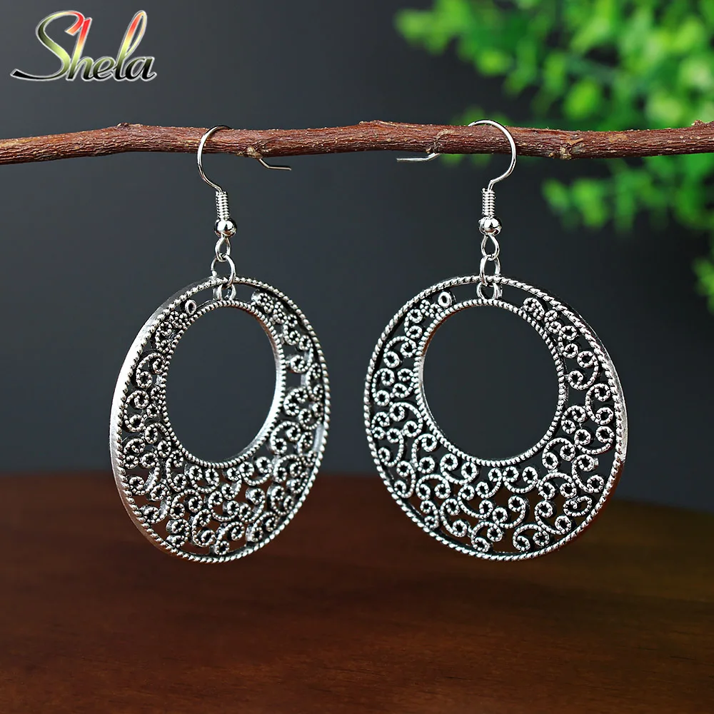 Big Circle Antique Vintage Metal Earrings Flower Bohemian Fashion Jewelry For Women Pendant Wholesale
Big Circle Antique Vintage Metal Earrings Flower Bohemian Fashion Jewelry For Women Pendant Wholesale