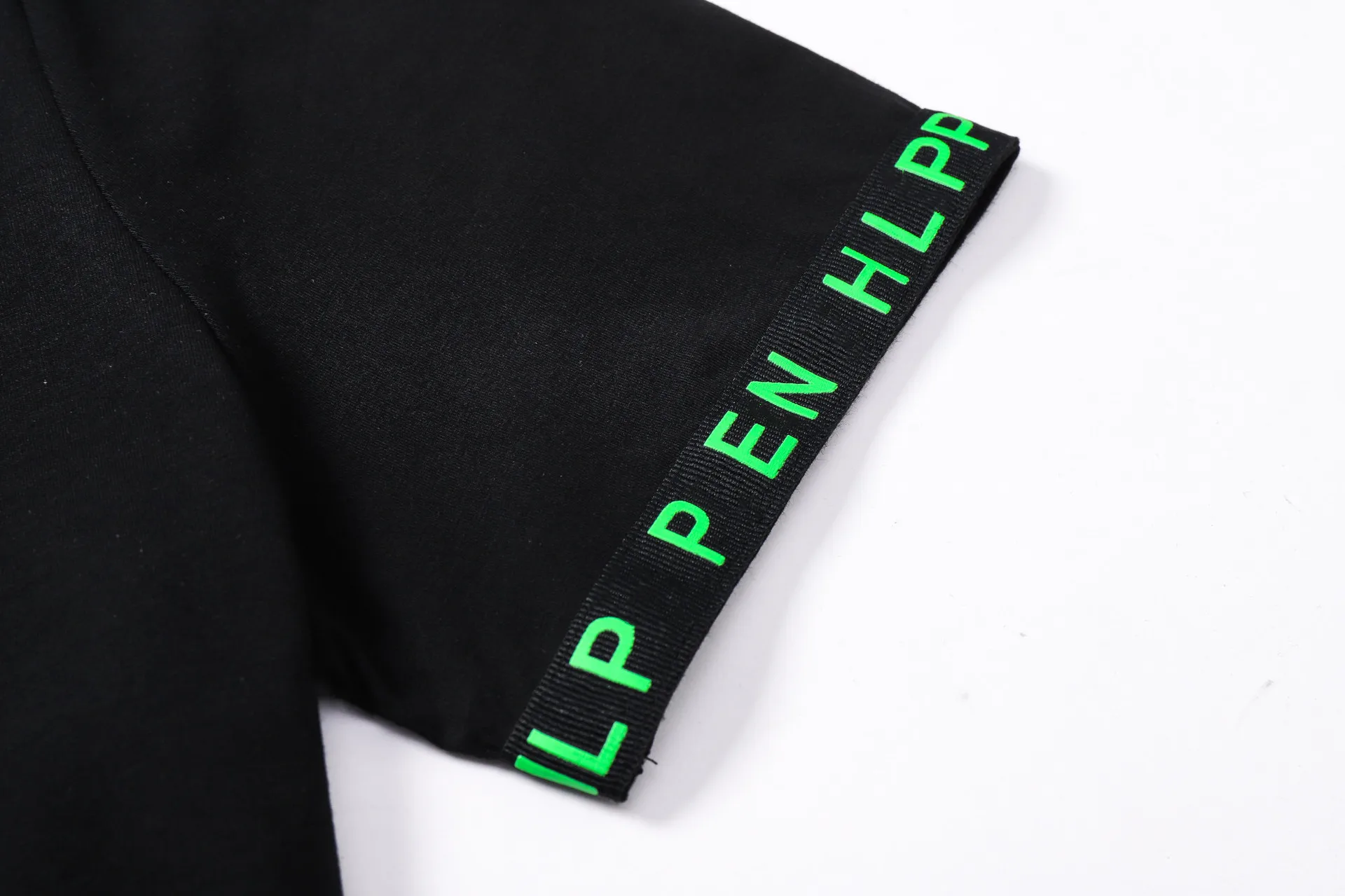 Plein-Brand 2021 New Tshirt Men Fashion Summer Style T Shirt Mens O-Neck PP Tops Casual Short-Sleeved Tees Hight Quality
Plein-Brand 2021 New Tshirt Men Fashion Summer Style T Shirt Mens O-Neck PP Tops Casual Short-Sleeved Tees Hight Quality