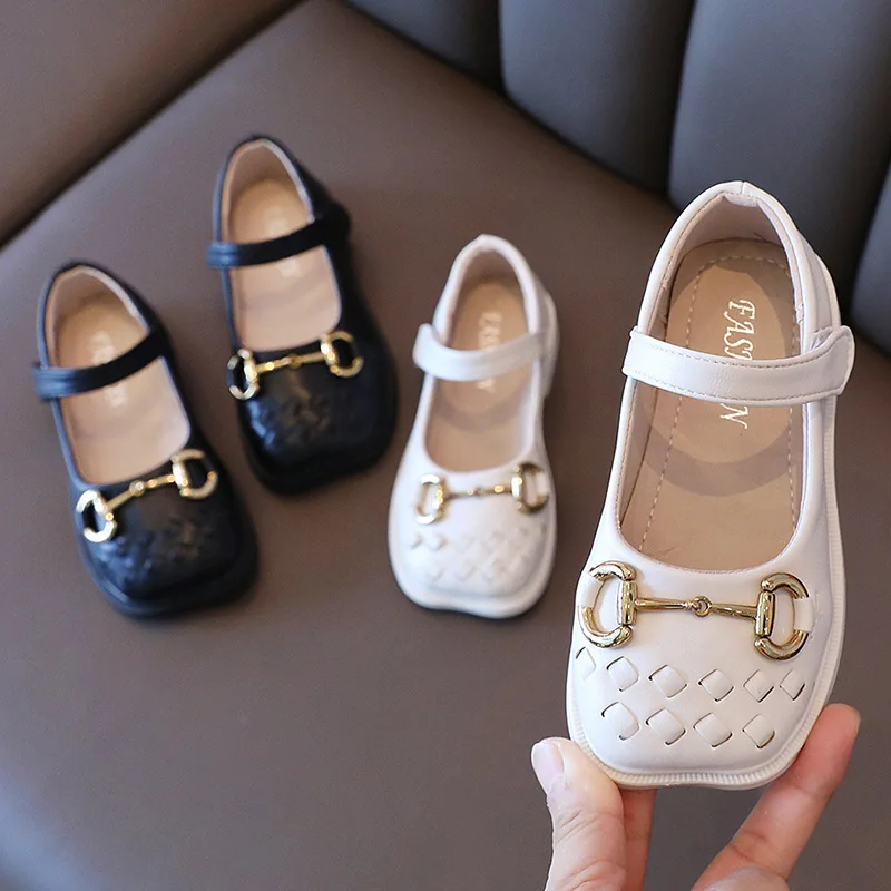 Baby Girls Leather Shoes Spring Kids Black Cool Metal Chain Children's Fashion Beige Hollow Out Dress Princess Shoes Mary Janes
Baby Girls Leather Shoes Spring Kids Black Cool Metal Chain Children's Fashion Beige Hollow Out Dress Princess Shoes Mary Janes