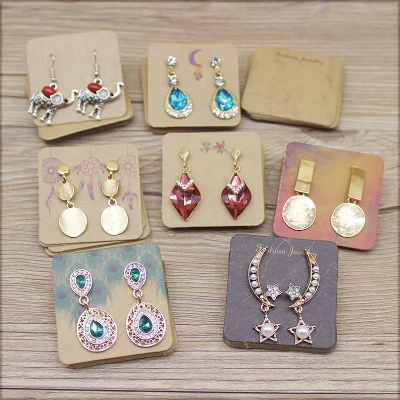 Серьги с мраморными каплями 50pc50card, дизайнерские серьги с цветами и картами, ювелирные изделия «Ловец снов», упаковка для серег, 5x5см
Серьги с мраморными каплями 50pc50card, дизайнерские серьги с цветами и картами, ювелирные изделия «Ловец снов», упаковка для серег, 5x5см