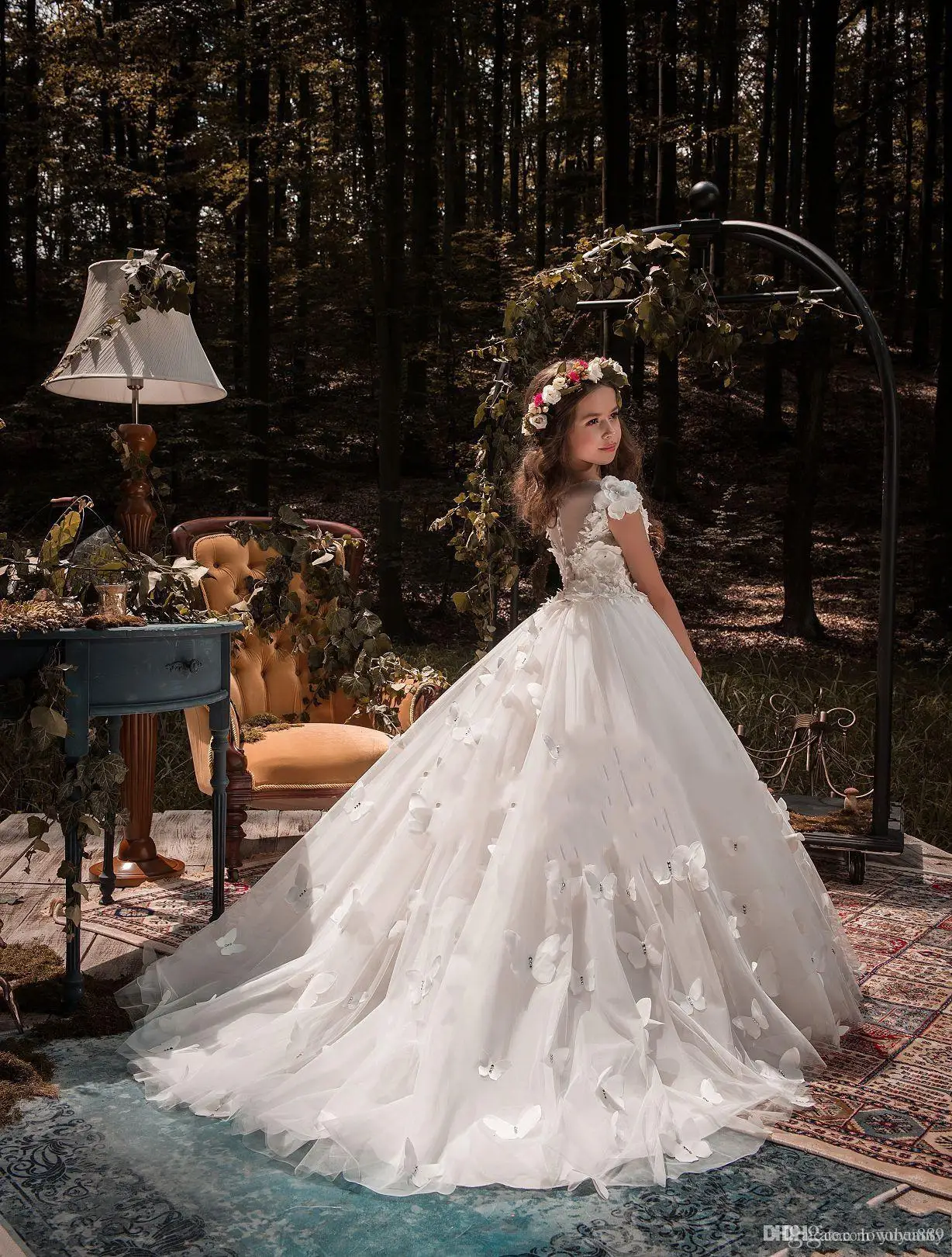 New Arrival Lace Ball Gown Flower Girl Dresses For Weddings Appliques Little Girls Pageant Dress Short Sleeves Pearls First Comm
New Arrival Lace Ball Gown Flower Girl Dresses For Weddings Appliques Little Girls Pageant Dress Short Sleeves Pearls First Comm