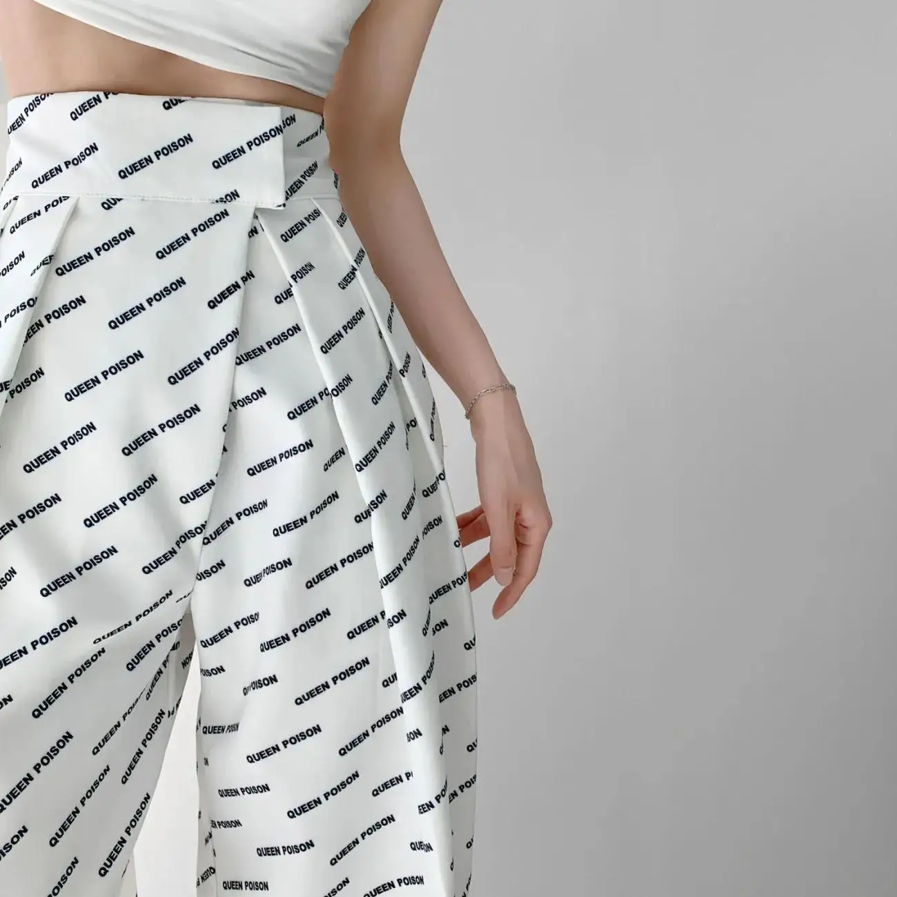 Casual Letter Printed Trousers Women's Summer High-Waist Suit Pants Korean Loose Straight Mopping Pants
Casual Letter Printed Trousers Women's Summer High-Waist Suit Pants Korean Loose Straight Mopping Pants