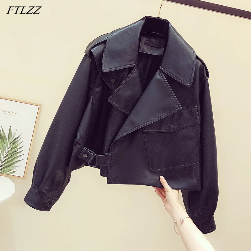 FTLZZ 2022 New Spring Women Short Pu Leather Jacket Moto Biker Oversized Turndown Collar Black Coat Lady Faux Leather Outwear 
FTLZZ 2022 New Spring Women Short Pu Leather Jacket Moto Biker Oversized Turndown Collar Black Coat Lady Faux Leather Outwear