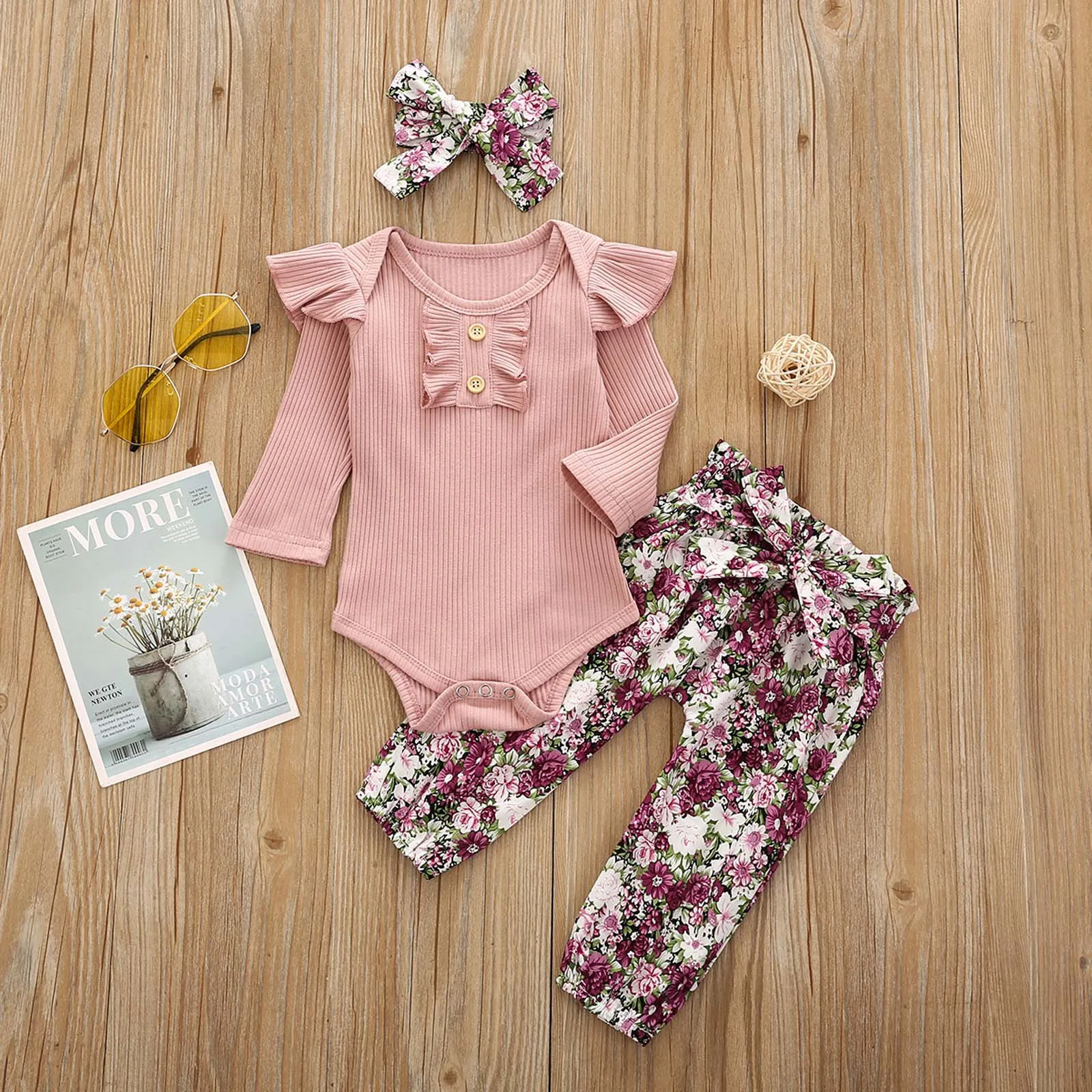 Autumn Baby Girl Clothes Set Solid Long-Sleeved Cotton Romper Floral Pants Headwear Baby Suit одежда для новорождëных E1
Autumn Baby Girl Clothes Set Solid Long-Sleeved Cotton Romper Floral Pants Headwear Baby Suit одежда для новорождëных E1
