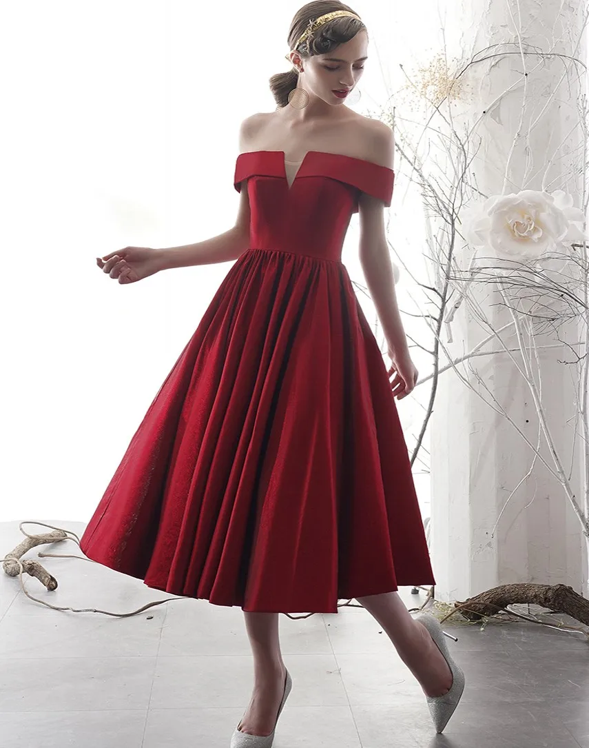 Elegant Burgundy Short Evening Dress 2021 Off the Shoulder Satin Tea Length Prom Party Gowns Robe De Soirée Vestidos Nocha
Elegant Burgundy Short Evening Dress 2021 Off the Shoulder Satin Tea Length Prom Party Gowns Robe De Soirée Vestidos Nocha