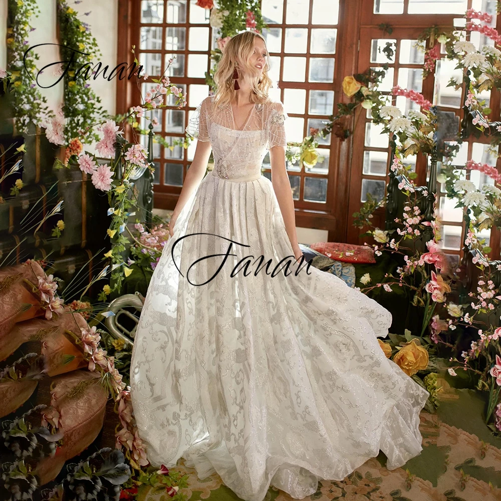 

V-Neck See-Through Wedding Dress Short Sleeve Court Train Crystal Beading Sequined Bow Bridal Gown robe de soirée de mariage