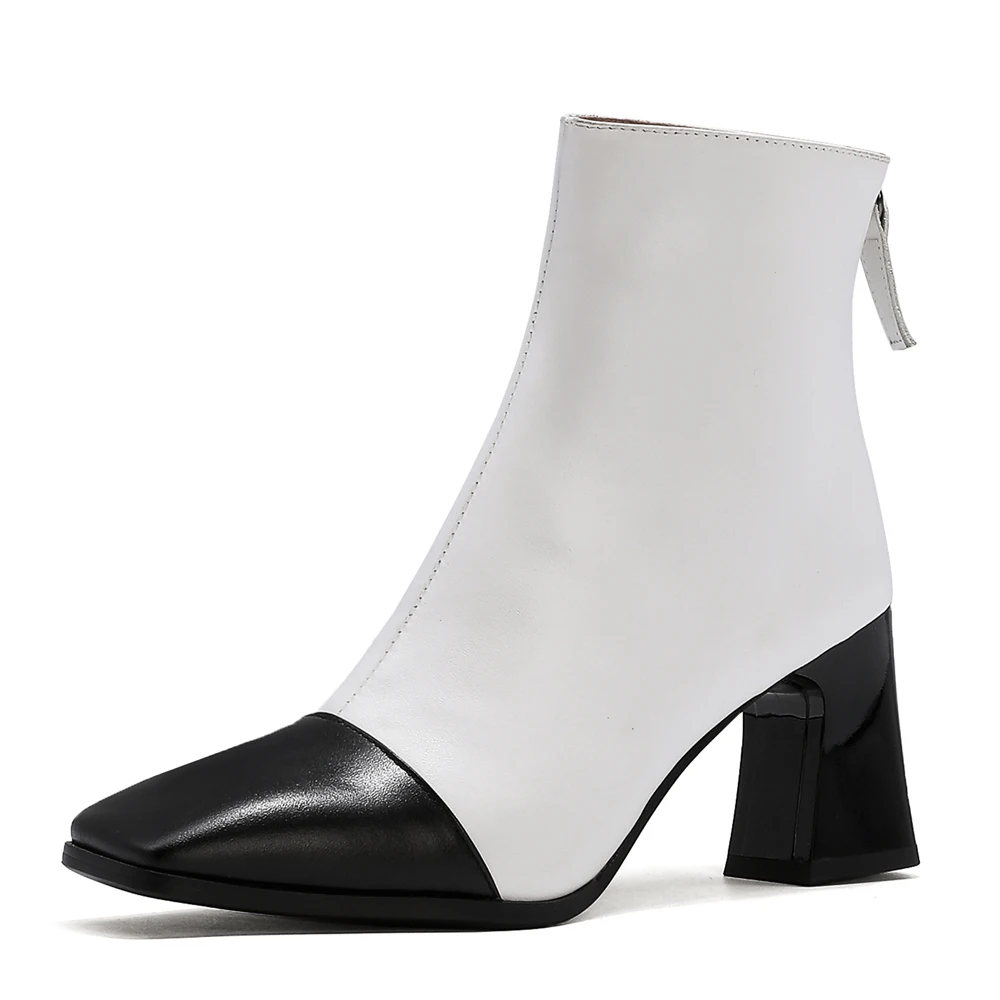 Ботинки с квадратным носком на массивном каблуке, с микрофиброй
Ботинки с квадратным носком на массивном каблуке, с микрофиброй