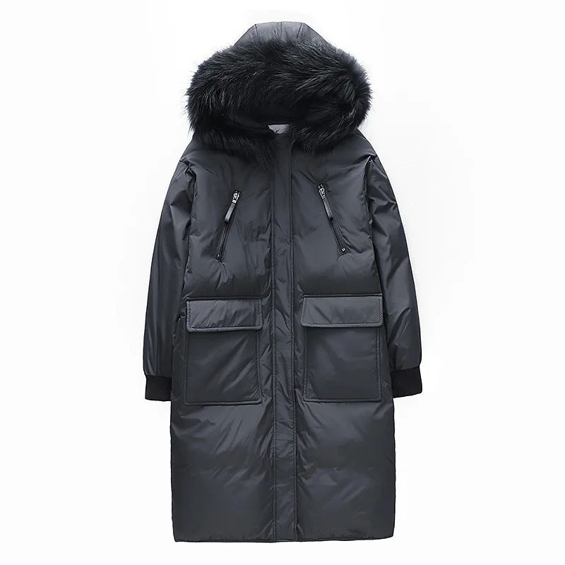 Женская зимняя куртка на белом утином пуху, с меховым воротником 
Женская зимняя куртка на белом утином пуху, с меховым воротником