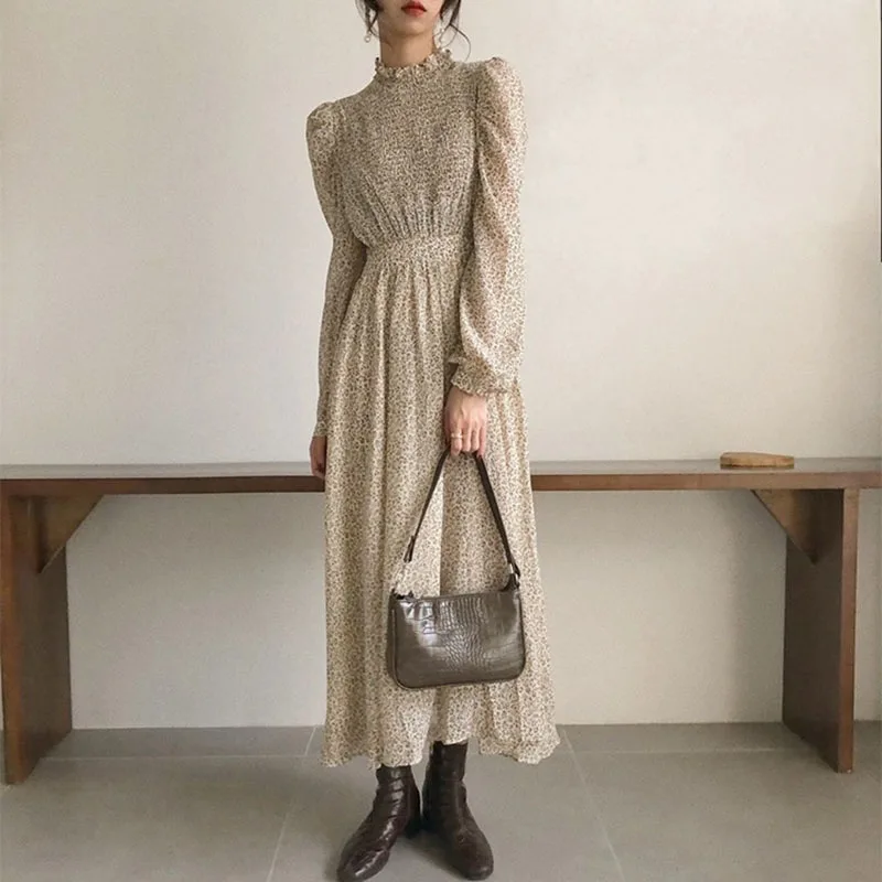 Vintage Stand Collar Ruched Sleeve A-line Dress Women Floral Print Elastic Waist Female Dress Spring Vestidos femme 2020
Vintage Stand Collar Ruched Sleeve A-line Dress Women Floral Print Elastic Waist Female Dress Spring Vestidos femme 2020