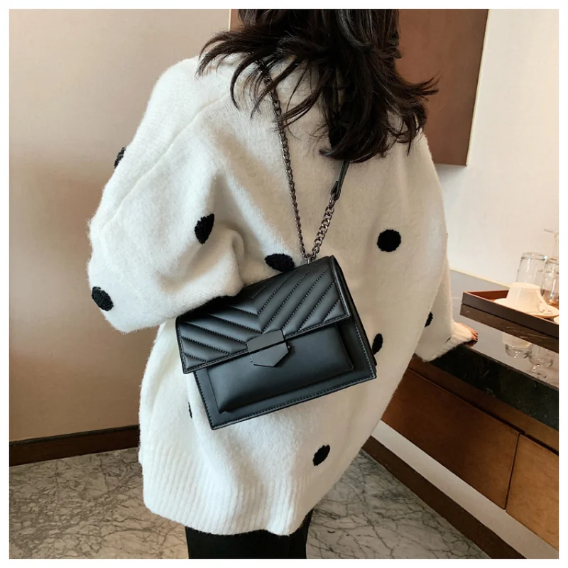 Thread Crossbody Bag For Women 2021 Fashionable Lady Handbags Brand Designer Chain Cover PU Leather Black Shoulder Bag Day Flap
Thread Crossbody Bag For Women 2021 Fashionable Lady Handbags Brand Designer Chain Cover PU Leather Black Shoulder Bag Day Flap
