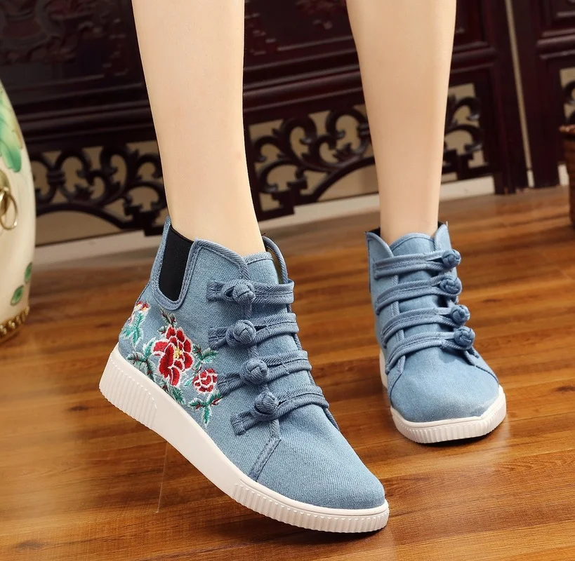 New style leisure sports embroidered board shoes high-top non-slip laces ethnic women canvas Travel shoes
New style leisure sports embroidered board shoes high-top non-slip laces ethnic women canvas Travel shoes