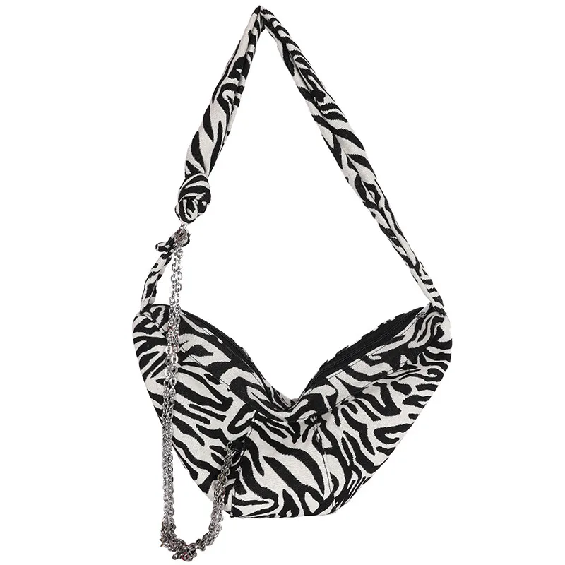 Fashion Canvas Female Crossbody Bags For Women 2021 New Women Leopard Zebra Chest Packs Girl High Capacity Casual Shoulder Bags
Fashion Canvas Female Crossbody Bags For Women 2021 New Women Leopard Zebra Chest Packs Girl High Capacity Casual Shoulder Bags