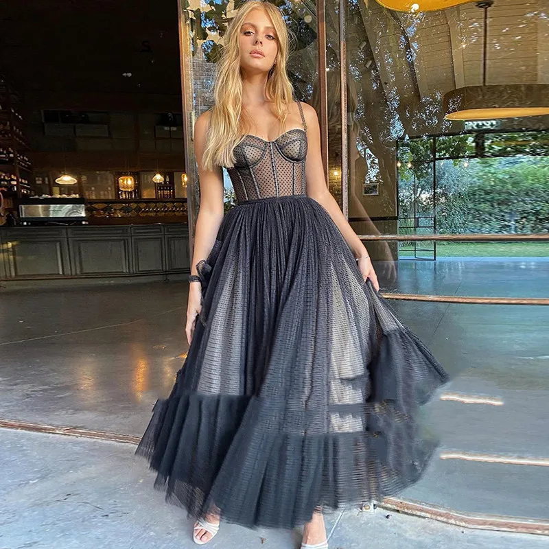 

2021 Elegant Bule Prom Dresses Sweetheart Spaghetti Strap A-Line Tulle Black Polka Dot Party Dress Celebrity Graduation Gown
