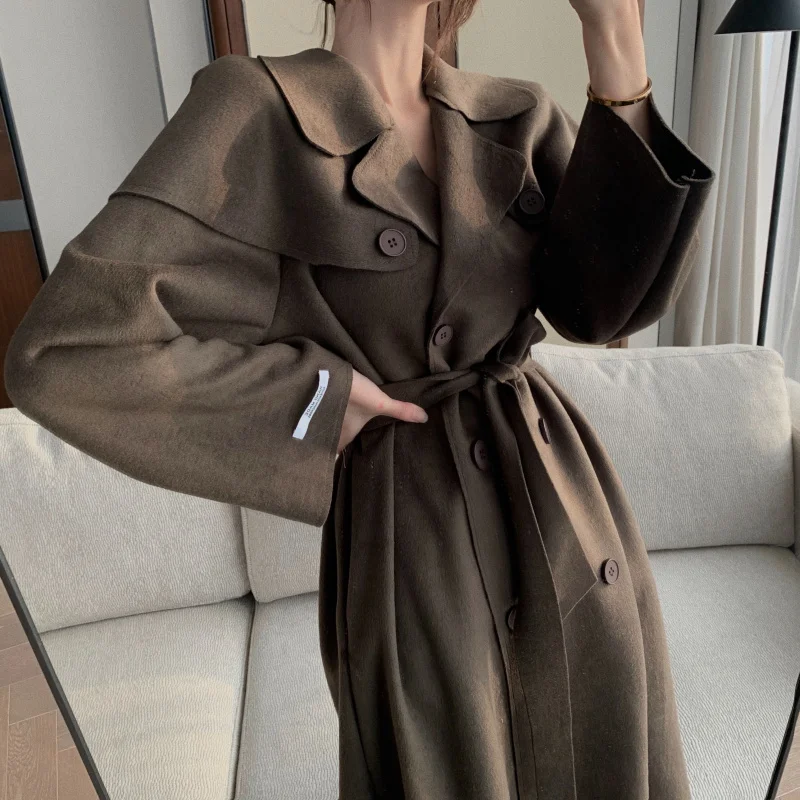 Windbreaker Women's Mid-Length Autumn and Winter 2020 New Loose and Thin Waistband Cloak Coat Woolen Coat Retro Western Style
Windbreaker Women's Mid-Length Autumn and Winter 2020 New Loose and Thin Waistband Cloak Coat Woolen Coat Retro Western Style