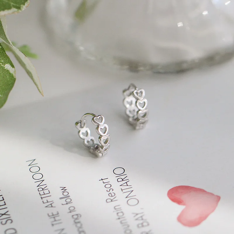 Real 925 Sterling Silver Hollow Heart Small Hoop Earrings Dainty Huggie Hoops for Women Girls Fine Jewelry
Real 925 Sterling Silver Hollow Heart Small Hoop Earrings Dainty Huggie Hoops for Women Girls Fine Jewelry
