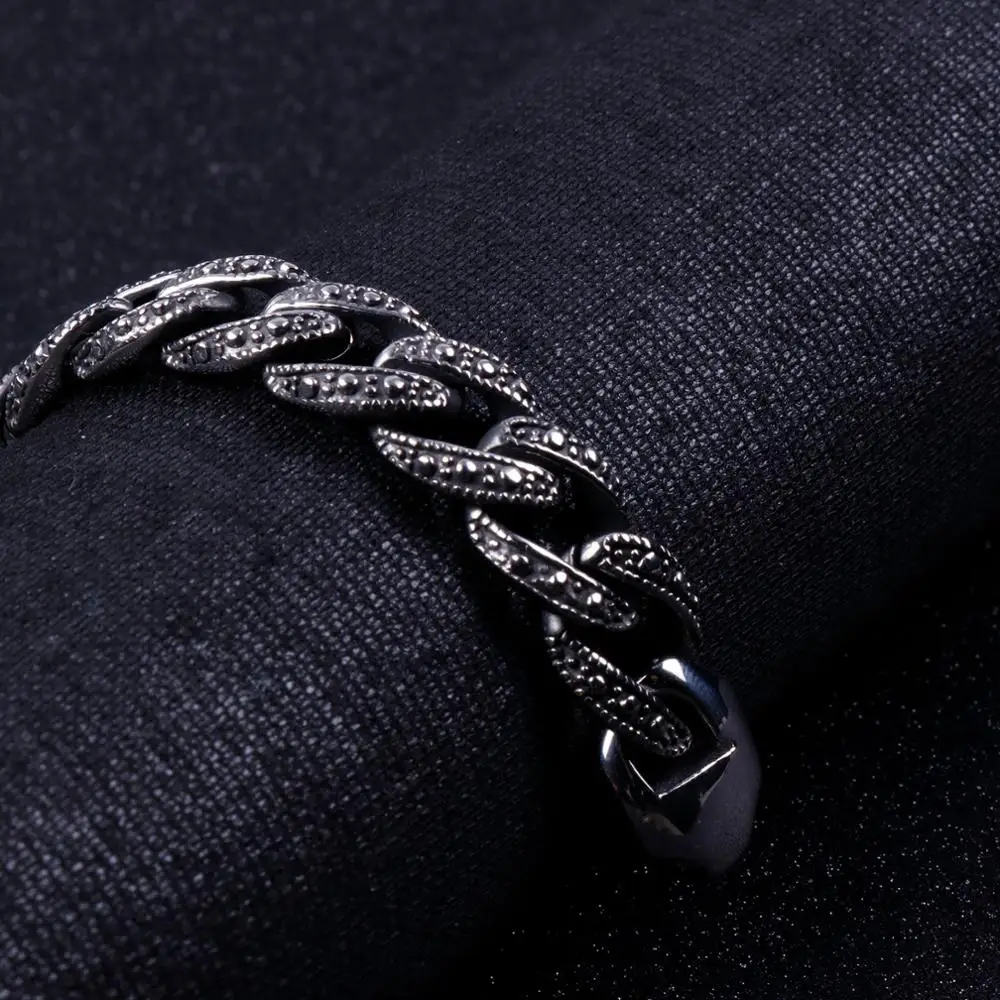 12MM Width Vintage Stainless Steel Mens Cuban Curb Chain Bracelets Hiphop Black Biker Bracelet Men Heavy Fashion Male Jewelry
12MM Width Vintage Stainless Steel Mens Cuban Curb Chain Bracelets Hiphop Black Biker Bracelet Men Heavy Fashion Male Jewelry