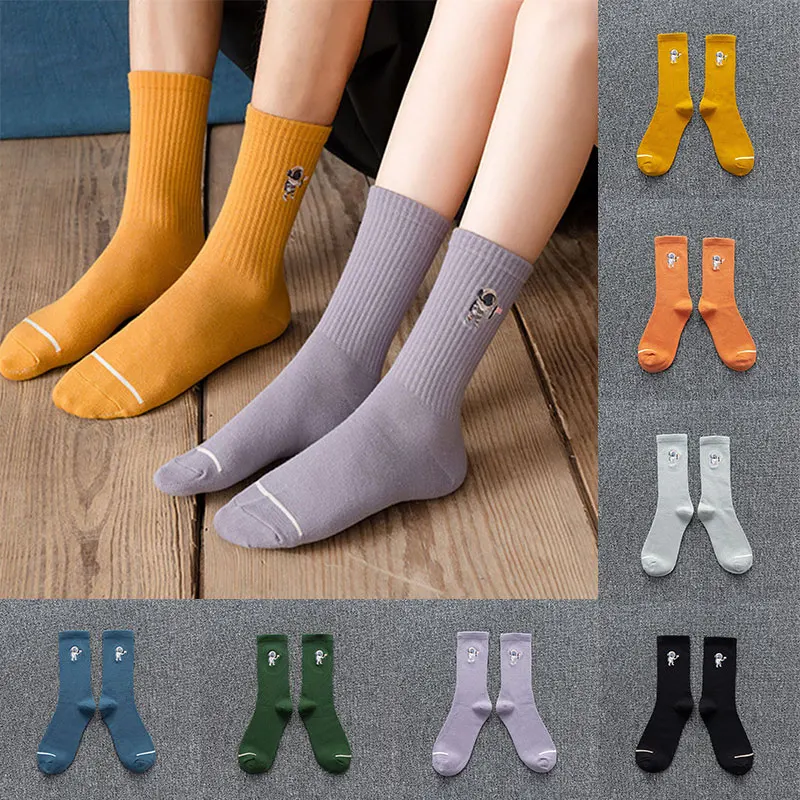 Spring and Summer Couple Socks Solid Color Ins Tide Embroidery Astronaut Net Red Fashion Wild Tube Socks Sports Tide Socks
Spring and Summer Couple Socks Solid Color Ins Tide Embroidery Astronaut Net Red Fashion Wild Tube Socks Sports Tide Socks