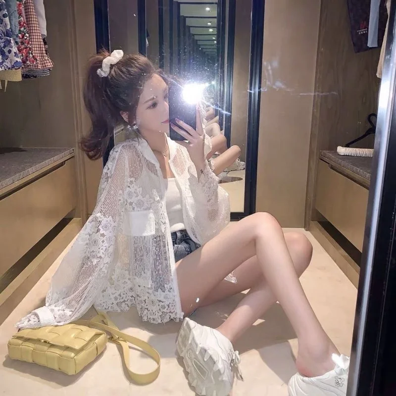 Summer Jacket Women Thin Lace Coat Lady White 2021 New Spring Long Sleeve Bomber Jackets Female Plus Size Casual Zipper Y765
Summer Jacket Women Thin Lace Coat Lady White 2021 New Spring Long Sleeve Bomber Jackets Female Plus Size Casual Zipper Y765