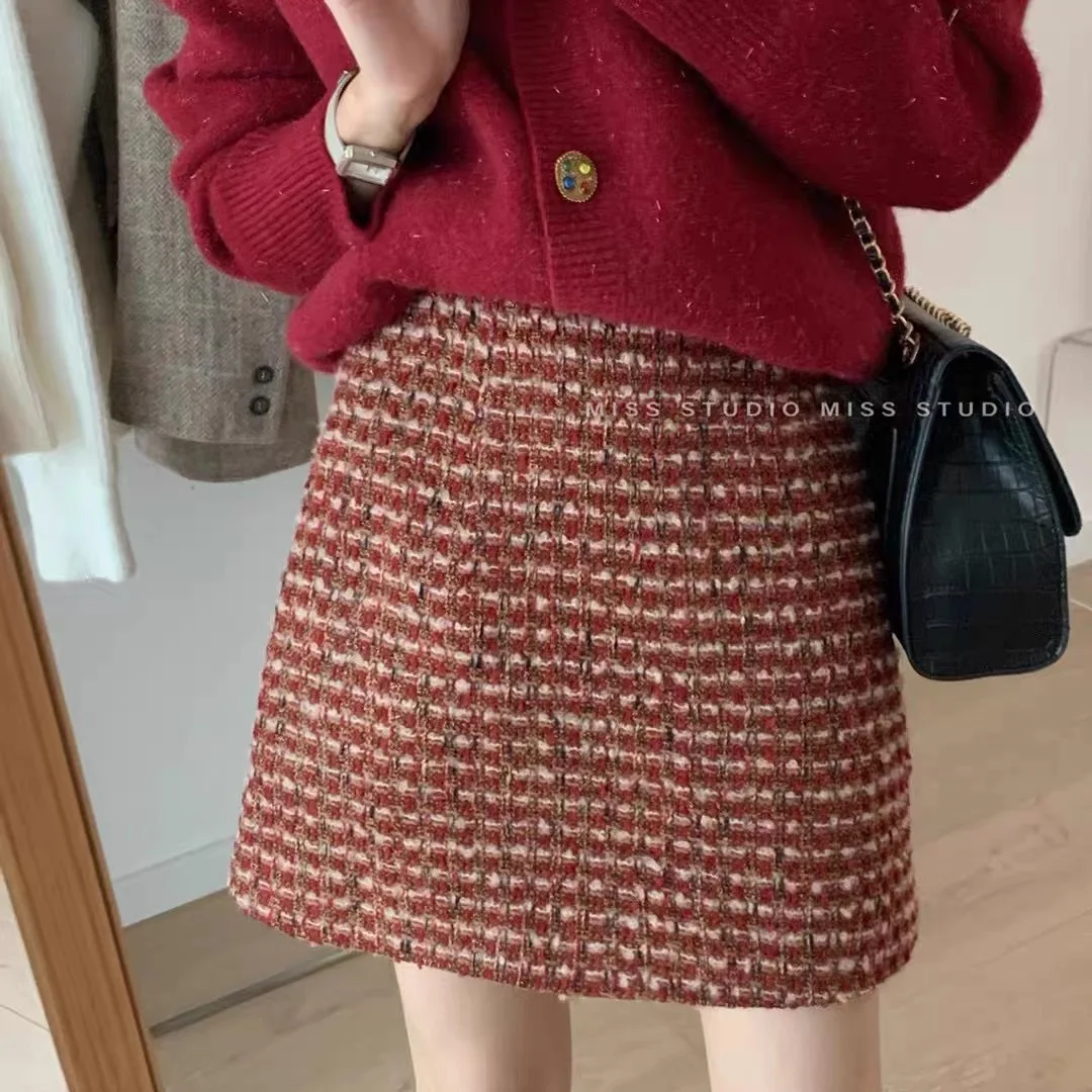 Винтажная красная клетчатая мини-юбка, Женская юбка на молнии с высокой талией, твидовая шерстяная юбка-карандаш, Женская облегающая осенне...
Винтажная красная клетчатая мини-юбка, Женская юбка на молнии с высокой талией, твидовая шерстяная юбка-карандаш, Женская облегающая осенне...