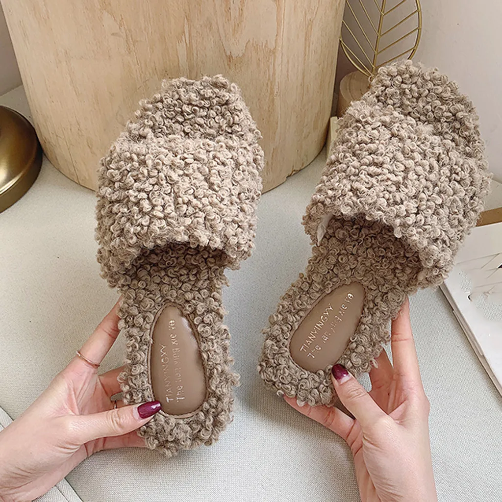 Plush 2019 Hot Marketing Fall and Winter Slipper Indoor Home Women Shoes Lamb Hair Sandals Solid Color Casual shoe girl
Plush 2019 Hot Marketing Fall and Winter Slipper Indoor Home Women Shoes Lamb Hair Sandals Solid Color Casual shoe girl