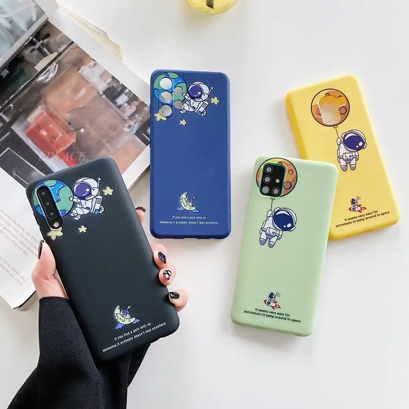 Space Planet Astronaut Phone Case For Samsung Galaxy A32 A52 A72 A51 A71 A22 A42 4G 5G A50 A70 A30 A40 A20E A31 A21S A02S Cover
Space Planet Astronaut Phone Case For Samsung Galaxy A32 A52 A72 A51 A71 A22 A42 4G 5G A50 A70 A30 A40 A20E A31 A21S A02S Cover