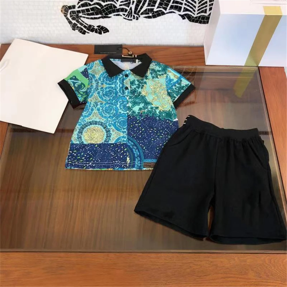 Boy's fashionable suit 2021 new western style short-sleeved suit cotton t-shirt boy summer children's shorts two-piece suit
Boy's fashionable suit 2021 new western style short-sleeved suit cotton t-shirt boy summer children's shorts two-piece suit