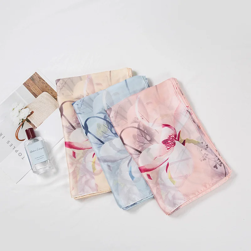 Fashion Shawls Kerchief Silk Scarf For Women Floral Print Hijab Scarfs Female 180*90cm Neckerchief Wraps Scarves For Ladies 2019
Fashion Shawls Kerchief Silk Scarf For Women Floral Print Hijab Scarfs Female 180*90cm Neckerchief Wraps Scarves For Ladies 2019
