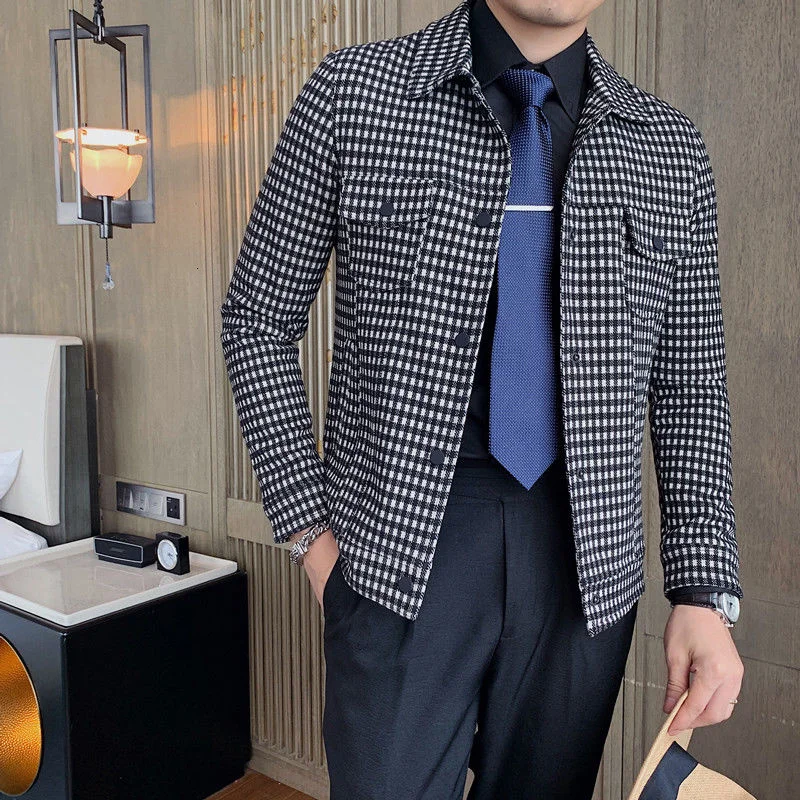 Jaqueta Masculina 2021 Autumn British Famous Brand Jacket Fashion Plaid Coat Men Jacket Erkekler Ceket Business Male Jacket 
Jaqueta Masculina 2021 Autumn British Famous Brand Jacket Fashion Plaid Coat Men Jacket Erkekler Ceket Business Male Jacket