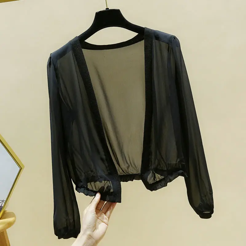 Summer Elegant White Jacket Women Chiffon Shawl Cape Lady Short Coats Tops Beach Sun Protection Thin Coat Womens Fashion
Summer Elegant White Jacket Women Chiffon Shawl Cape Lady Short Coats Tops Beach Sun Protection Thin Coat Womens Fashion