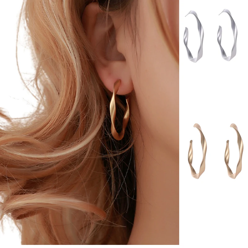 Simple Circle Metal Hoop Earring Geometric Twisted Earring Round Circle C Shaped Hoop Earrings For Women Party Gift Jewelry
Simple Circle Metal Hoop Earring Geometric Twisted Earring Round Circle C Shaped Hoop Earrings For Women Party Gift Jewelry