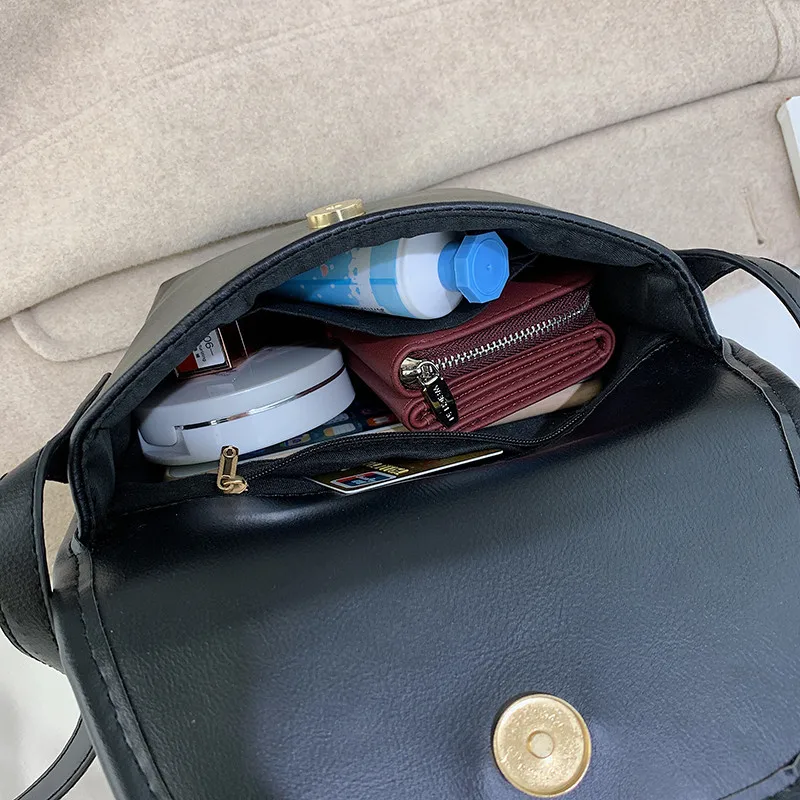Rabbit Ornament Splice Shoulder Women's Bag Hot Sale Solid Color Small Shoulder Female Bags Luxury Pu Leather Crossbody Handbag
Rabbit Ornament Splice Shoulder Women's Bag Hot Sale Solid Color Small Shoulder Female Bags Luxury Pu Leather Crossbody Handbag