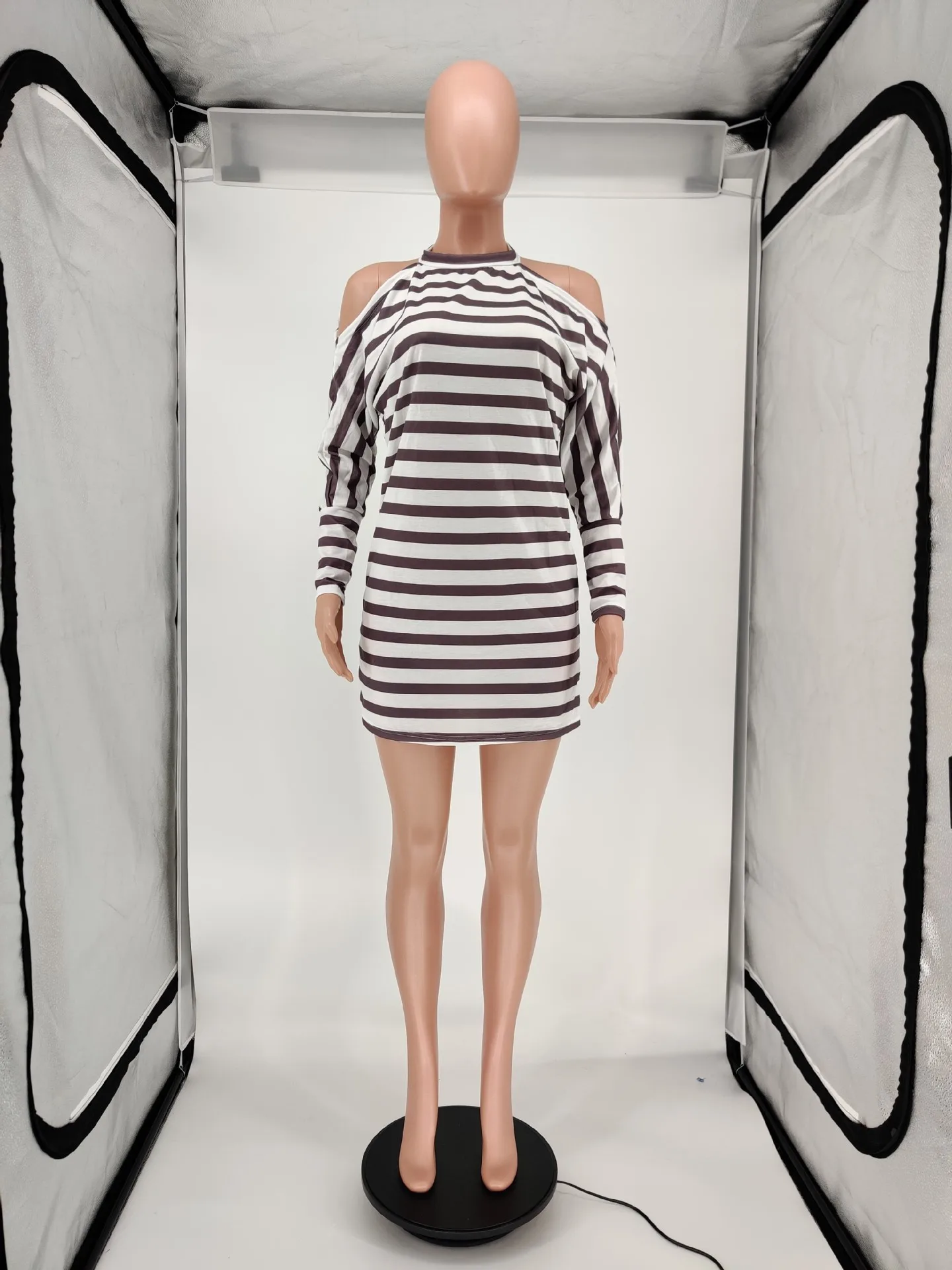 Autumn Newest Women Casual Dress O-Neck Off-shoulder Long Sleeve Striped Loose Dresses For Nightclub Party With Real Pictures
Autumn Newest Women Casual Dress O-Neck Off-shoulder Long Sleeve Striped Loose Dresses For Nightclub Party With Real Pictures