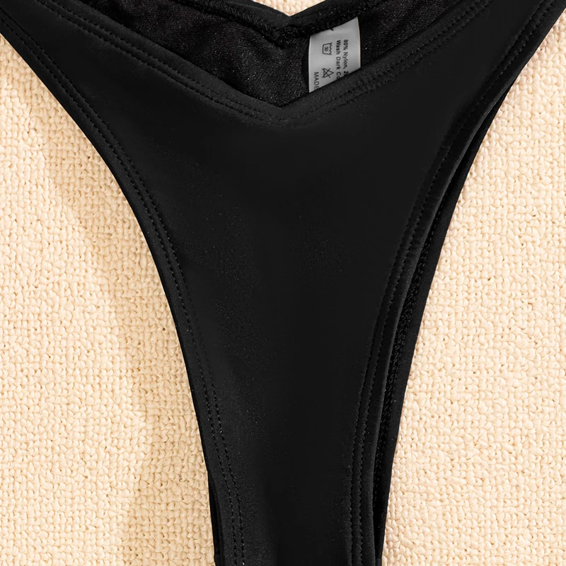 Sexy patchwork swimsuit women's swimming suit Underwired push up bikini 2021 High cut swimwear Black bathing suit Biquini
Sexy patchwork swimsuit women's swimming suit Underwired push up bikini 2021 High cut swimwear Black bathing suit Biquini