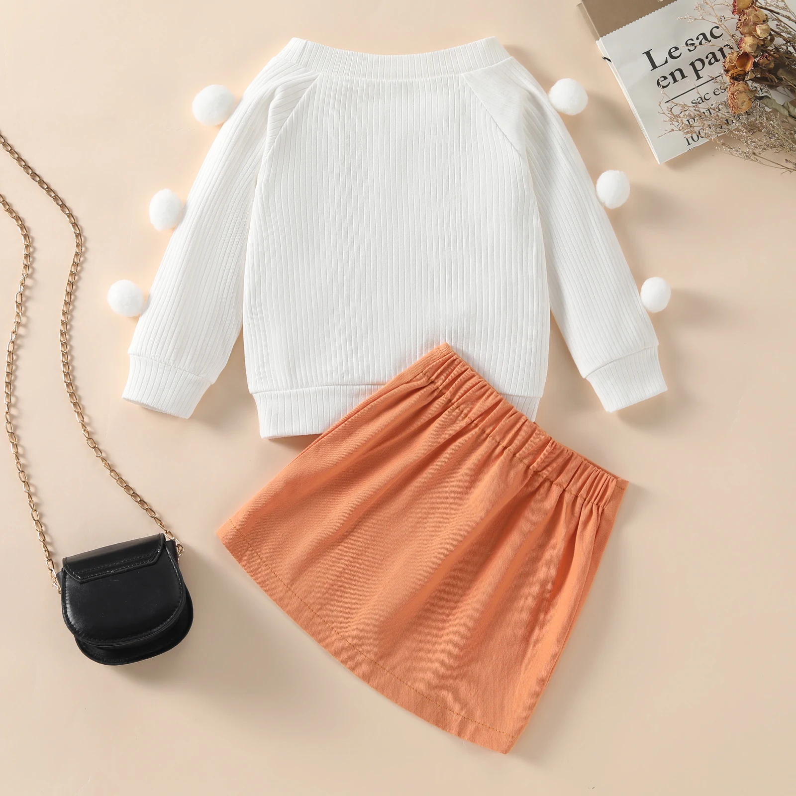 2-7 Years Solid Clothing Set Girl\u2019s Outfits Two Piece Suit Fashion Felt Ball Long Sleeve Tops and Button Short Skirts
2-7 Years Solid Clothing Set Girl\u2019s Outfits Two Piece Suit Fashion Felt Ball Long Sleeve Tops and Button Short Skirts