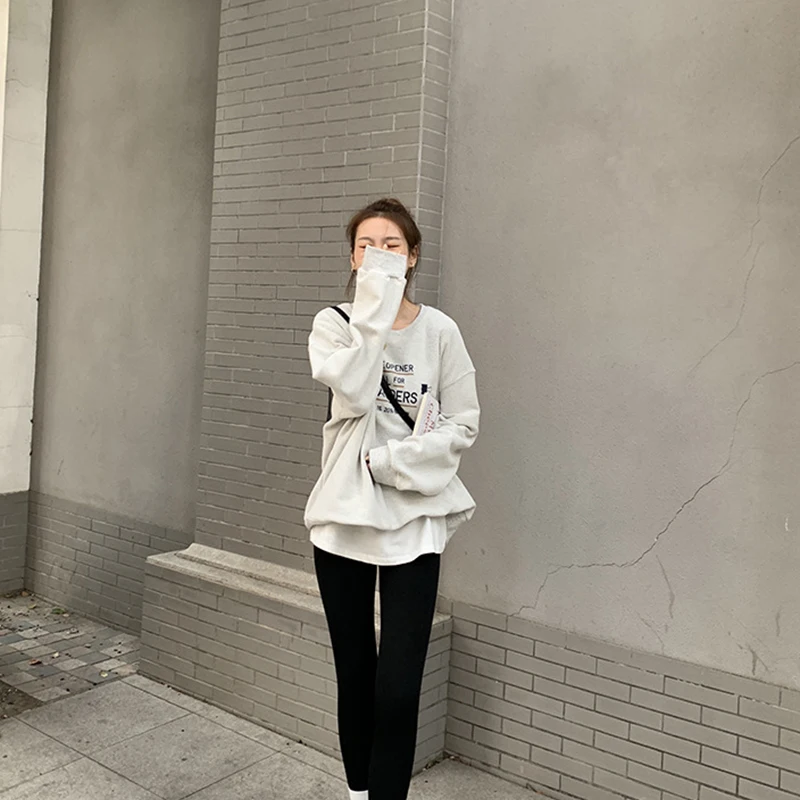 2021 Spring New Fashion Women Sweatshirt Korean Vintage Letter Print Top Loose Long Sleeves Casual Round Neck Female Pullovers
2021 Spring New Fashion Women Sweatshirt Korean Vintage Letter Print Top Loose Long Sleeves Casual Round Neck Female Pullovers
