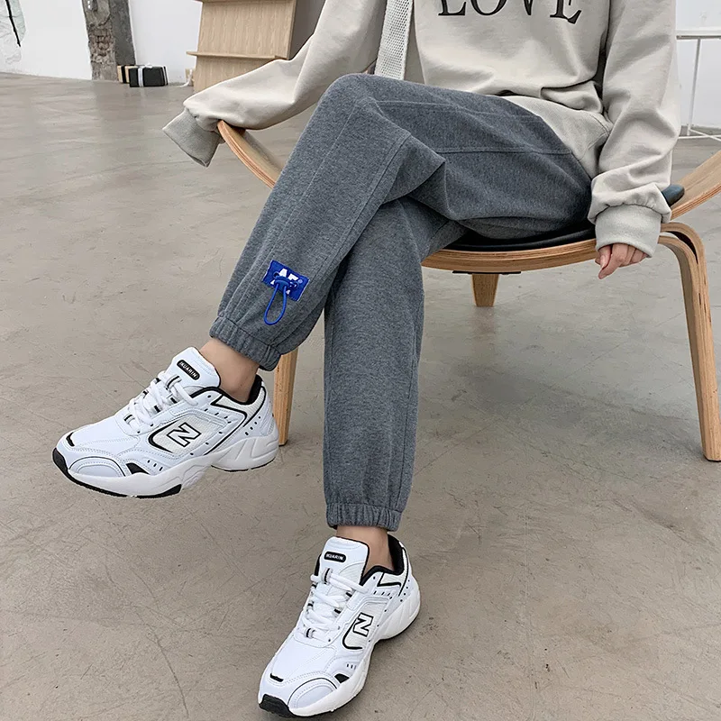 New Women Cotton Casual Sport Pants Fitness Running Trousers Slim Harem Pants Sweatpants High Waist Sports Pants Female 2021
New Women Cotton Casual Sport Pants Fitness Running Trousers Slim Harem Pants Sweatpants High Waist Sports Pants Female 2021