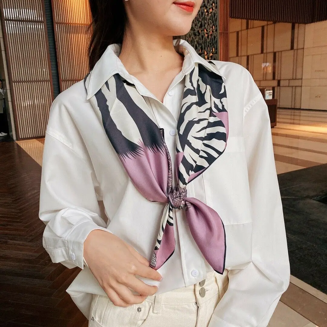Luxury 100% Twill Silk Scarf Women Fashion Double-sided Horse Print Shawl Hijab Hand Rolled Kerchief Bandana Headscarf 90*90cm
Luxury 100% Twill Silk Scarf Women Fashion Double-sided Horse Print Shawl Hijab Hand Rolled Kerchief Bandana Headscarf 90*90cm