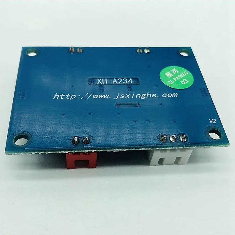 XH-A234 Digital Power Amplifier Board 30W+30W High-Power Game Console Audio Amplifier Board Module Full Connector Design
XH-A234 Digital Power Amplifier Board 30W+30W High-Power Game Console Audio Amplifier Board Module Full Connector Design