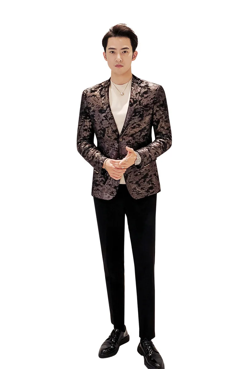 Gold Floral luxury Blazer hombre DJ Club Fahsion Casual Singer Party coat Slim Fit Suit Jacket Men blazers casaco masculino
Gold Floral luxury Blazer hombre DJ Club Fahsion Casual Singer Party coat Slim Fit Suit Jacket Men blazers casaco masculino