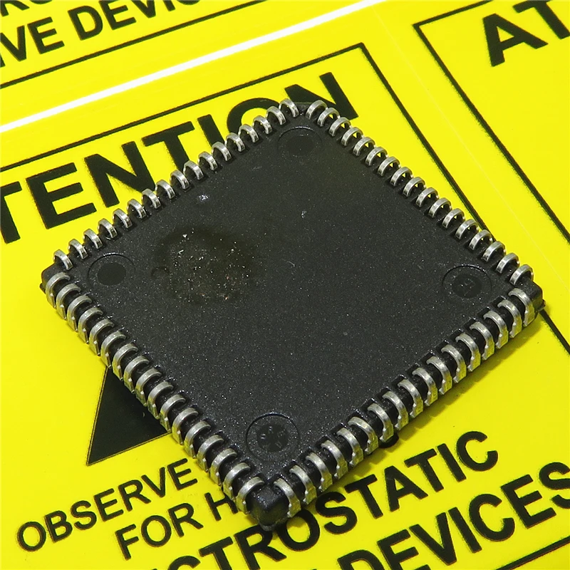 IC NEW XC3030A XC3030A-7PC44C