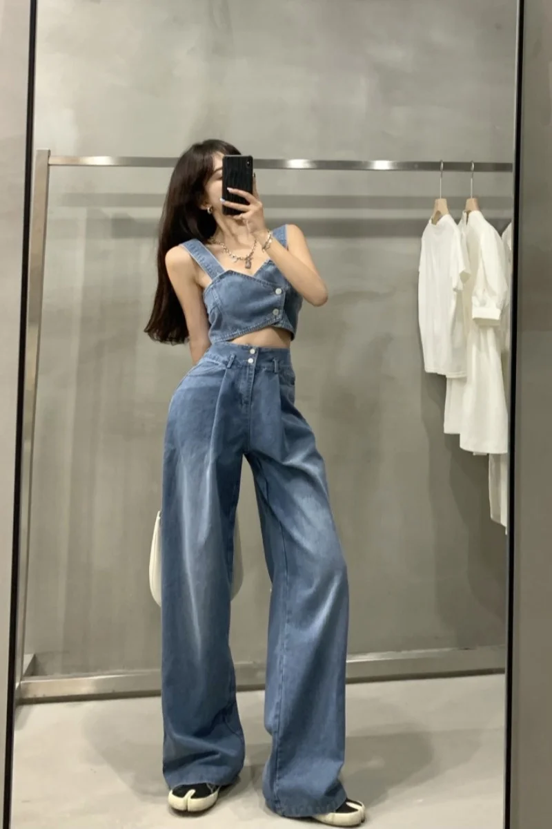 Denim Suspender Vest Women's Summer Irregular Wind Tight Short Sexy Hot Girl's Jacket
Denim Suspender Vest Women's Summer Irregular Wind Tight Short Sexy Hot Girl's Jacket