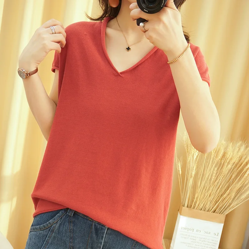 BARESKIY 2020 spring and summer women's cotton T-shirt black V-neck short sleeve female T-shirt
BARESKIY 2020 spring and summer women's cotton T-shirt black V-neck short sleeve female T-shirt