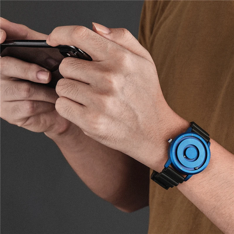 EUTOUR New Innovative Blue Gold Magnetic Metal Multifunctional Watch Men's Fashion Sports Quartz Watch Simple Men's Watch
EUTOUR New Innovative Blue Gold Magnetic Metal Multifunctional Watch Men's Fashion Sports Quartz Watch Simple Men's Watch