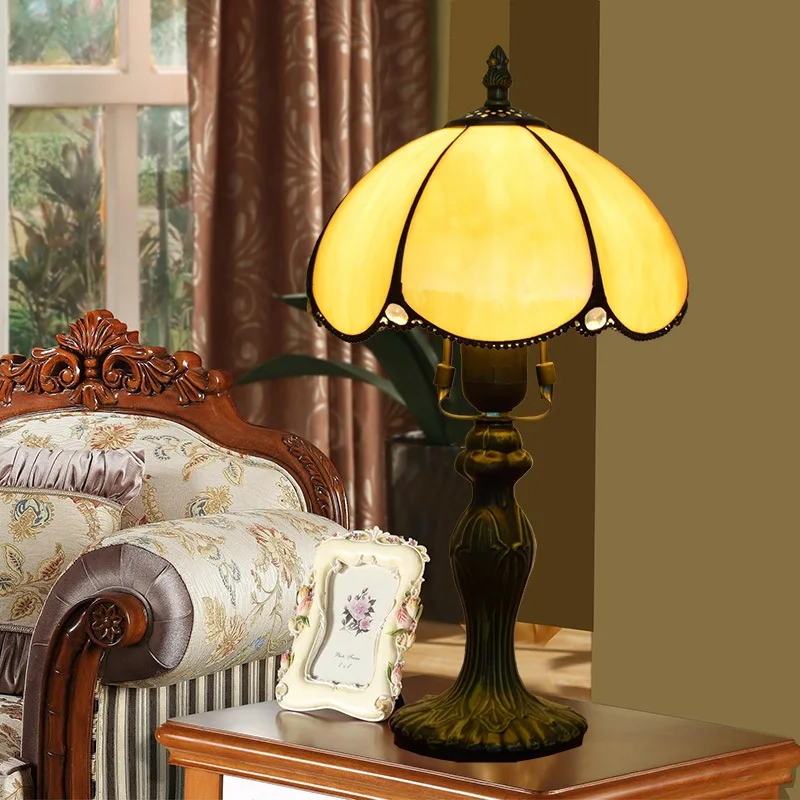 Simple European Retro Yellow Bending Color Tiffany Stained Glass Restaurant Bedroom Bar Hotel Bedside Lamp
Simple European Retro Yellow Bending Color Tiffany Stained Glass Restaurant Bedroom Bar Hotel Bedside Lamp