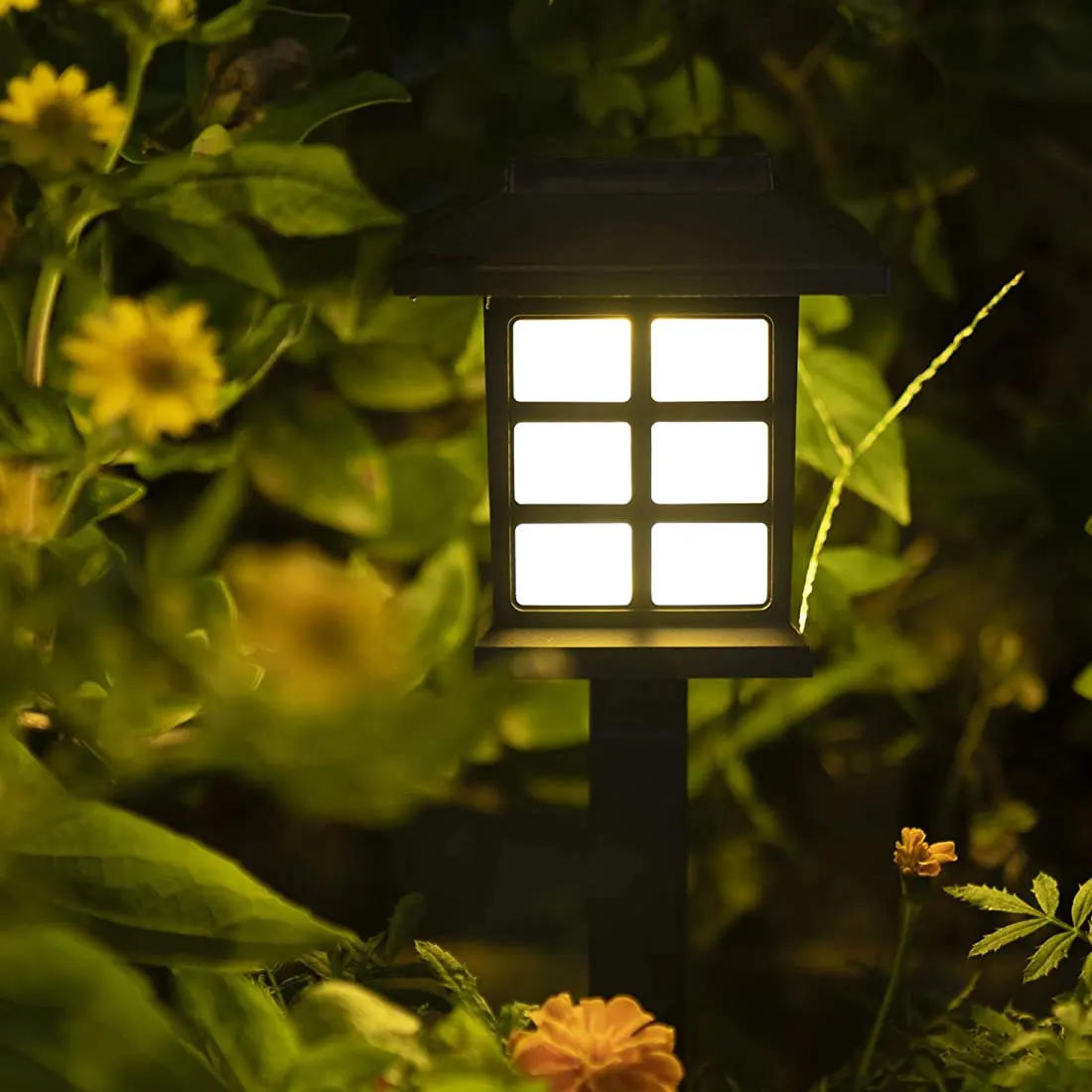 Waterproof Led Solar Pathway Lights Outdoor Solar lamp for Garden Landscape Yard Patio Driveway Walkway
Waterproof Led Solar Pathway Lights Outdoor Solar lamp for Garden Landscape Yard Patio Driveway Walkway