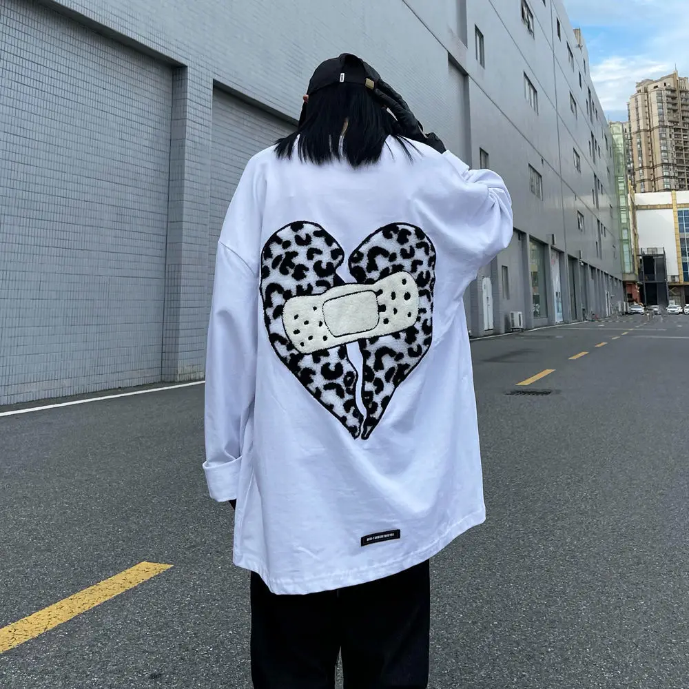Design Sense Niche Long-sleeved T-shirt Female Ins Tide High Street American Retro Sweet Cool Oversize Top Couple Woman Top
Design Sense Niche Long-sleeved T-shirt Female Ins Tide High Street American Retro Sweet Cool Oversize Top Couple Woman Top