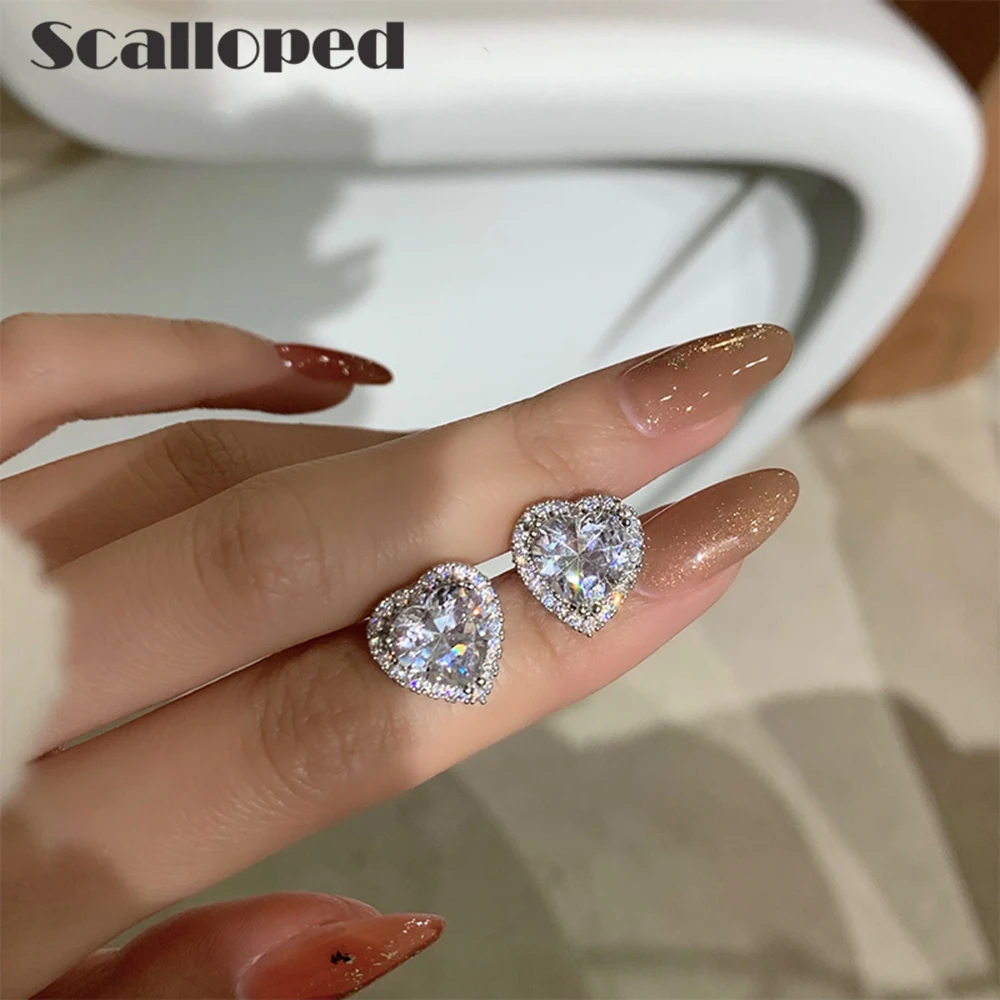 SCALLOPED Luxury Crystal Heart Stud Earrings 2021 New Bridal Wedding Fine Jewelry Women Korean Fashion Brincos Drop Shipping
SCALLOPED Luxury Crystal Heart Stud Earrings 2021 New Bridal Wedding Fine Jewelry Women Korean Fashion Brincos Drop Shipping